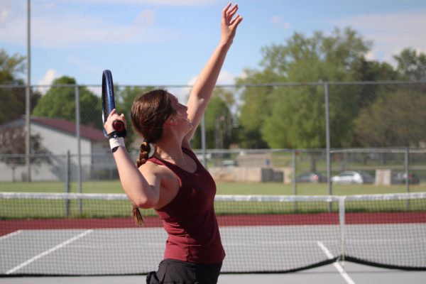 Navigation to Story: Three West High Students Qualify for State Tennis