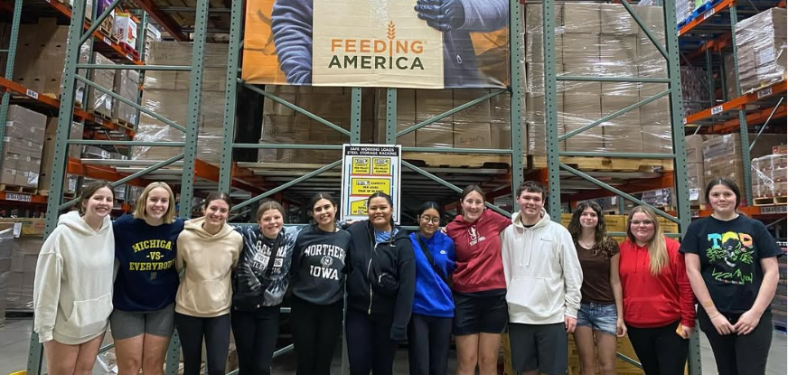 The Wahawk Student Senate Poses after a long day of volunteering at The Northeast Iowa Foodbank The Northeast Iowa Foodbank has a long standing tradition of working with schools and students to make a difference in their community. Wahawk Student Senate takes advantage of this connection in order to volunteer their time and create lasting memories for each other and so many kids in the Cedar Valley.